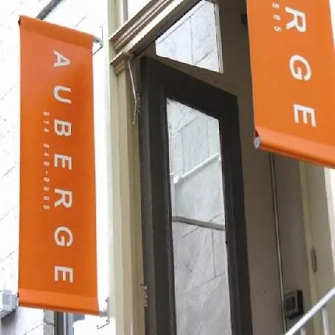 Auberge & Hotel Montreal Espace Confort Πανδοχείο