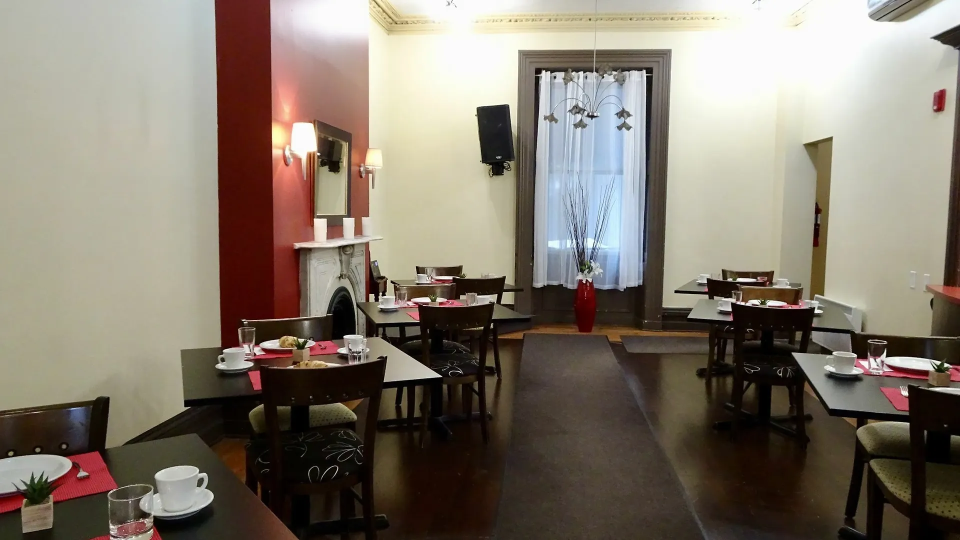 Auberge & Hotel Montreal Espace Confort 3*,