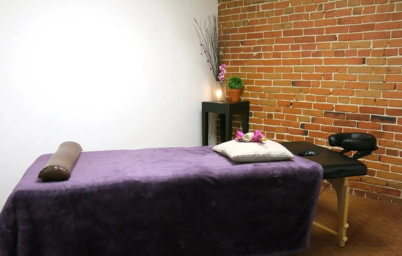 Auberge & Hotel Montreal Espace Confort Πανδοχείο