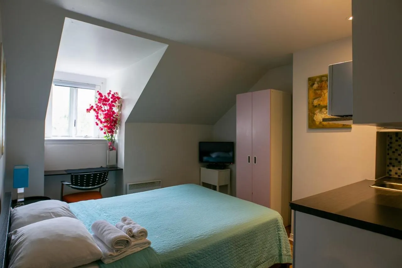 Auberge&Hotel Montreal Espace Confort Canadá